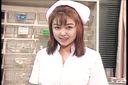 Natsumi Kawa appeared in a nurse cosplay as a super idol in the popular series "Old Movie". It is a special feature work with a full range of contents.